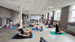 Flexx Fitnessstudio Beach Party Gruppentraining